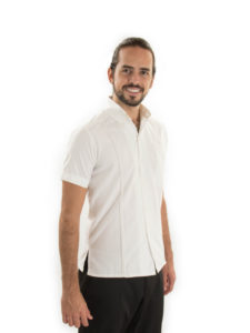 Guayabera para Caballero alforzada, manga corta confeccionada con Tela Oxford de algodón con poliéster.